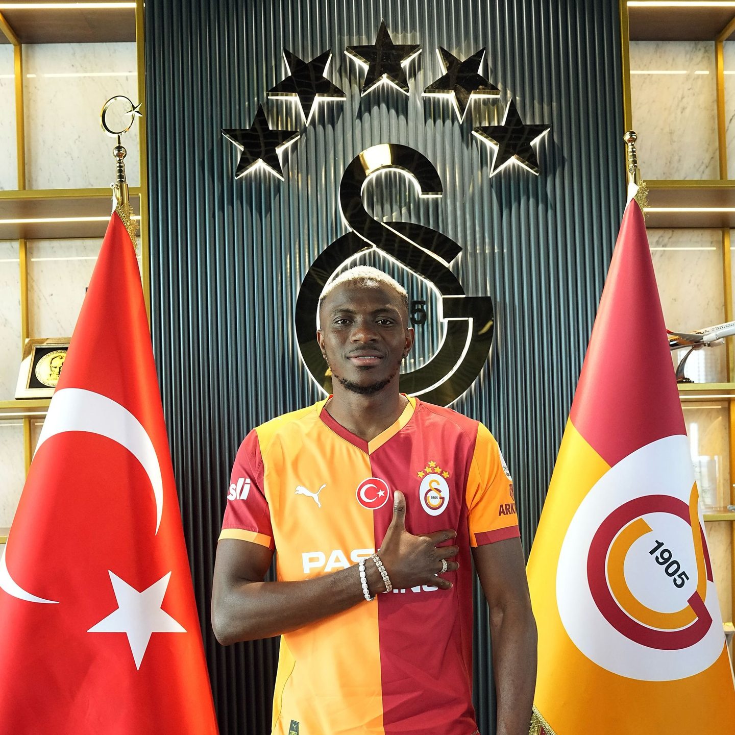 Victor Osimhen Galatasaray Formasıyla