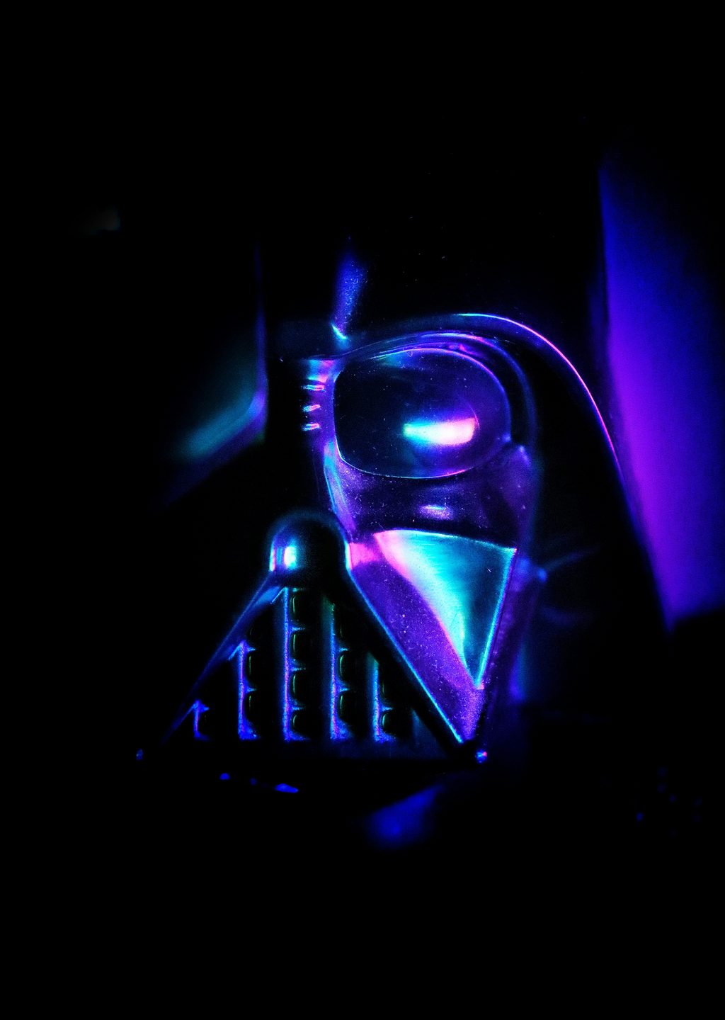 Darth Vader: Karanlıkta Parlayan Kask